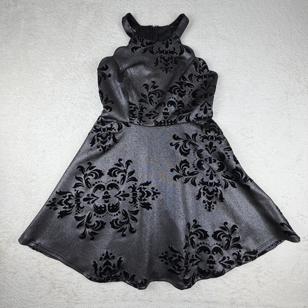 RowA‎ Nordstrom Rack Scalloped black metallic velour dress Size L Fairygoth F&F